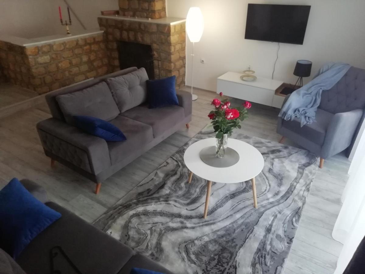 Fenix Apartment & Rooms Vinci Ngoại thất bức ảnh